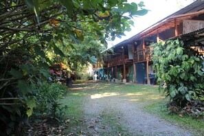 Property grounds - Caribbean Breezes (Limón)