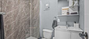 Cozy 1BR Apartment with Private Entrance