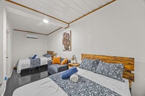 1 habitación y ropa de cama 