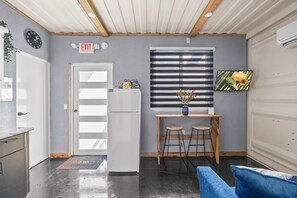 Interior - Charming 1-Bedroom Beach Apartment for 4 (Vega Baja)