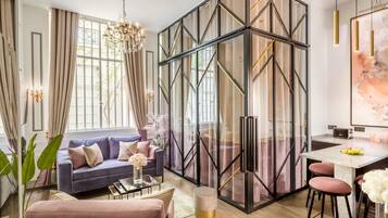 Apartamento | Zona de estar | Una Smart TV, Netflix, servicios de streaming, una oficina