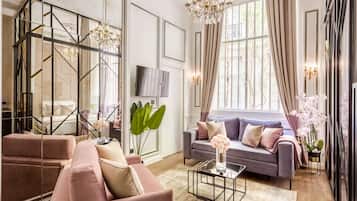 Apartment | Living area | 43-inch Smart TV with cable channels, Netflix, streaming services