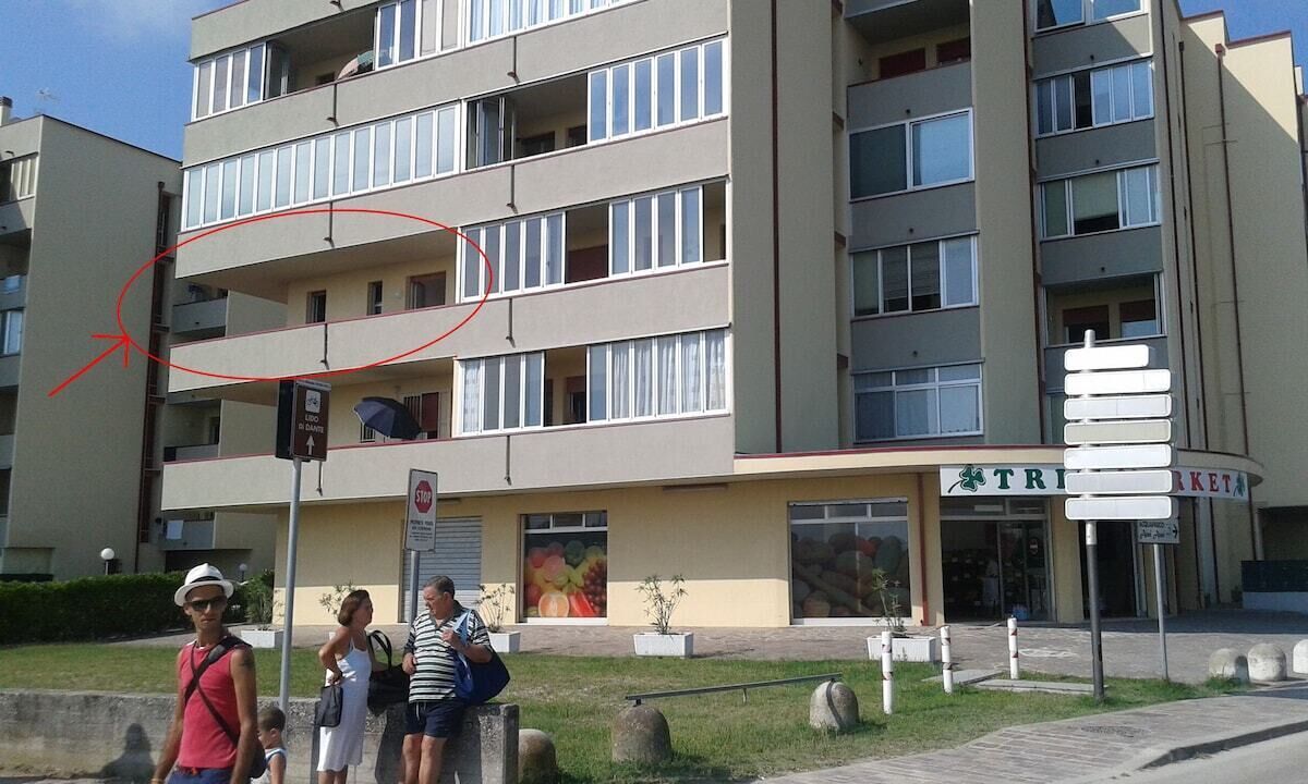Esterni