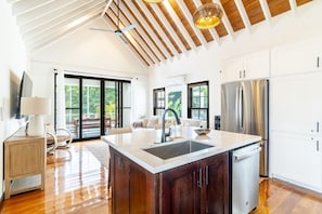 Interior - Coral Reef Villa & Pool Club at Mahogany Bay (San Pedro)