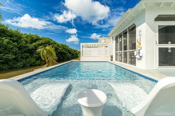 Pool - Coral Reef Villa & Pool Club at Mahogany Bay (San Pedro)