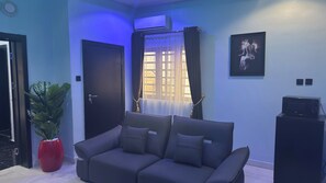 Habitación presidencial | Escritorio, espacio para trabajar con laptop y wifi gratis 