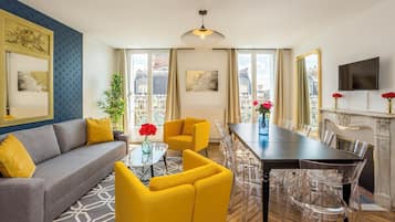 Apartamento | Área de estar | Smart TV 32 polegadas com canais a cabo, Netflix, serviços de streaming