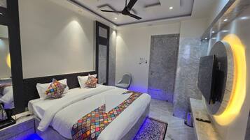 Coffres-forts dans les chambres, fer et planche à repasser