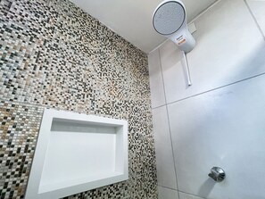 Basic-Apartment | Badezimmer | Handtücher