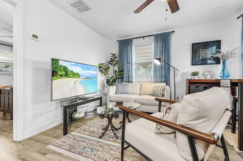 Walk to Downtown Bonita! Stylish 1BR w/Private Patio - 10 Min to Bonita Beach