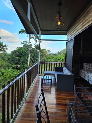 Property grounds - Cozy 1-bedroom cabin In san Isidro Peñas blancas 25 minutos from la fortuna  (La Fortuna)