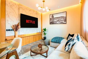 Smart TV - Quiet & Secure Apt - Fast WiFi - Central Area (Marrakesh)
