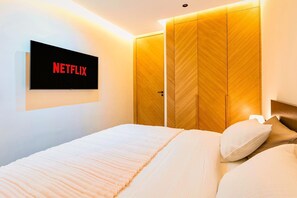 Bügeleisen/Bügelbrett, Internetzugang, Bettwäsche