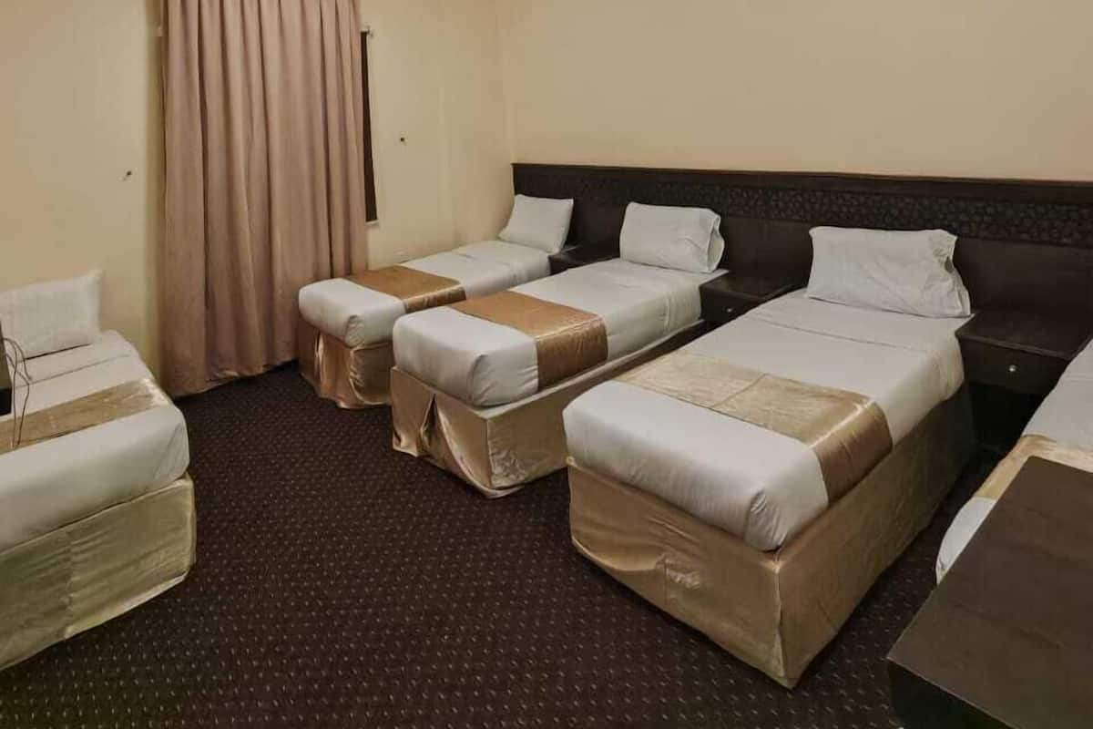 Two-bedroom suite - triple | In-room safe, blackout curtains, soundproofing