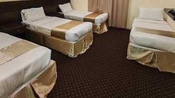 Basic Quadruple Room | In-room safe, blackout curtains, soundproofing