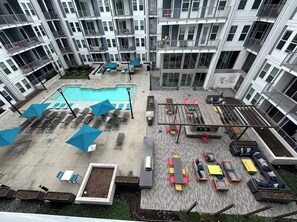 Outdoor pool - The Heart of Midtown (Atlanta)