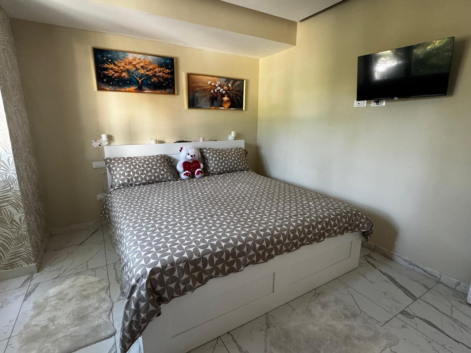 Standard Room | Iron/ironing board, free WiFi
