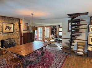 Interior - The Whipper Inn at Winfall ~ Horses Welcome (Catlett)