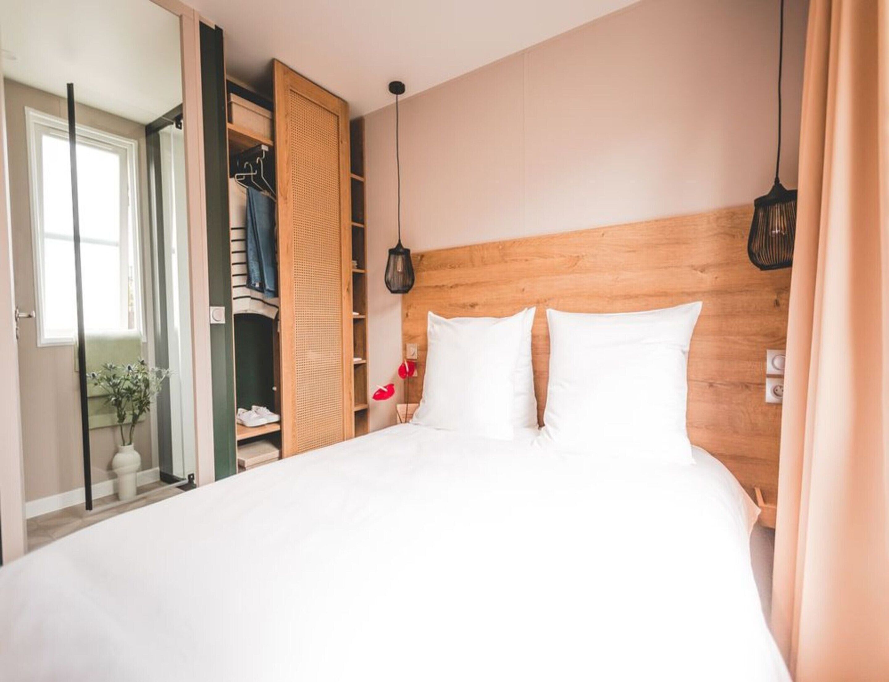 House | 2 bedrooms, bed sheets