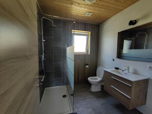Bathroom - Terrasse du Pont Alsort Apt 2/2 - Jacuzzi & Panoramic Valley View (Froidchapelle)