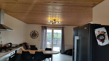 Apartment | Tempat makan