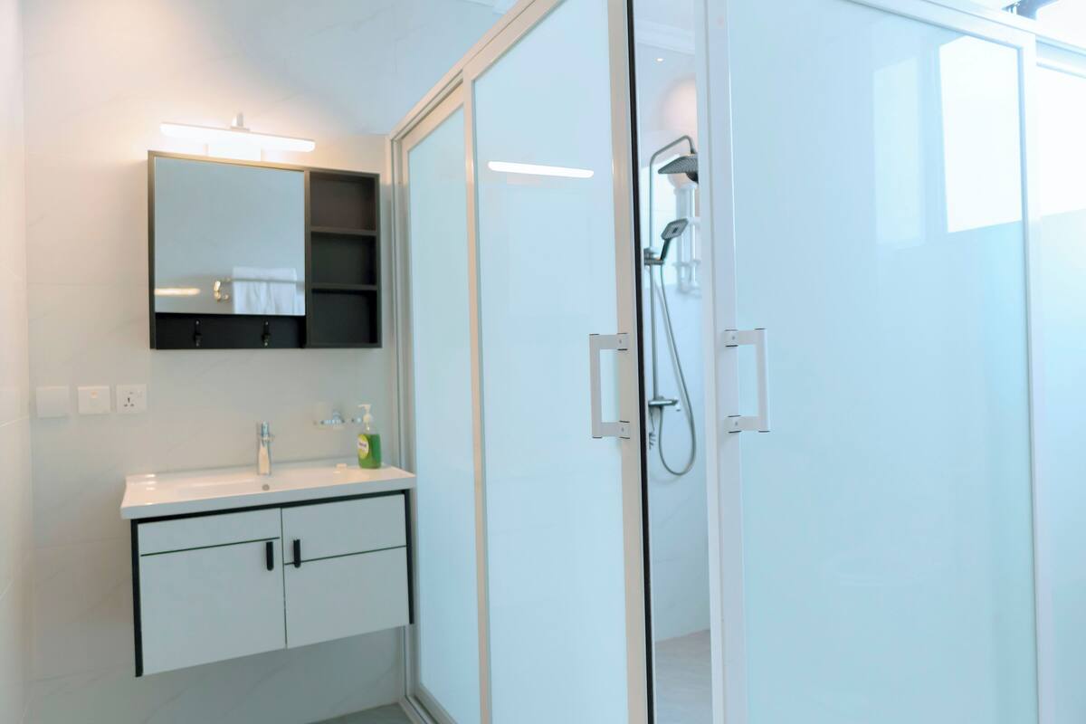 Slippers, towels, soap, toilet paper