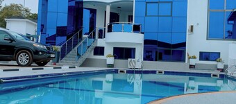 โรงแรม ดอร์แลน  