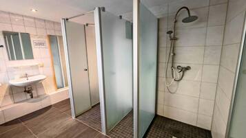 Apartment | Bathroom