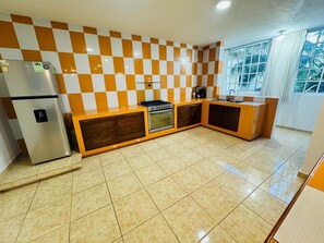 Microwave, oven, coffee/tea maker, toaster - Villa Casa Cocos private for 10 people in Tulum (Tulum)