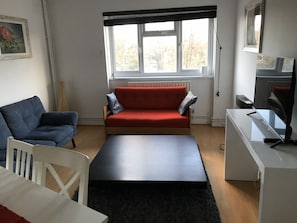 TV - Beautiful Apartment in Brixton (London)