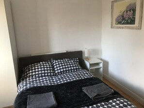 2 bedrooms, iron/ironing board, WiFi, bed sheets - Beautiful Apartment in Brixton (London)