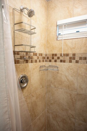 Towels, toilet paper - Cozy Suite 142 1BR/1BA (San Antonio)