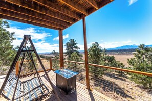 Terrace/patio - Velvet Elk Vista-Amazing Views, Game Room, Hot Cocoa Bar, Hot Tub (Fairplay)