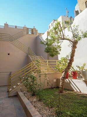 Property grounds - Yafa Residence - 2BR - Abdoun - Top Location (Amman)