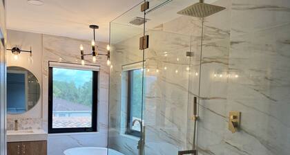 Spacious Boutique style Water Front pool home - Near Wellington Polo/Equestrian