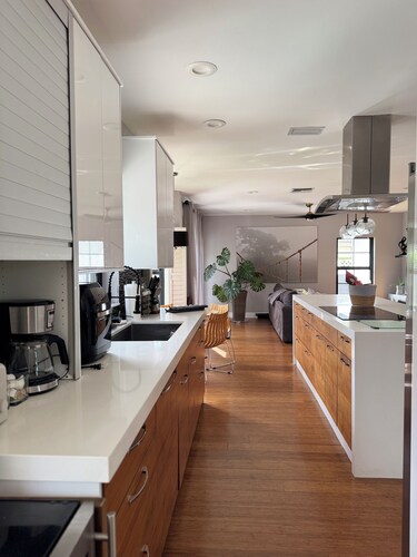 Spacious Boutique style Water Front pool home - Near Wellington Polo/Equestrian