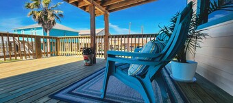 Last Cast at the Y - Lighted Private Pier - 
Caney Creek Fishing - Sargent TX