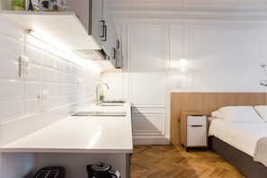 Fridge, microwave, oven, stovetop - Modern Studio  in Salvador Near Metro Fits 4 (Providencia)