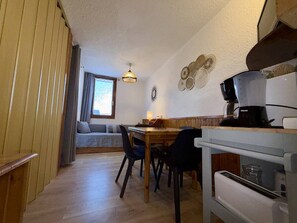 Interior - Studio 4 people, near slopes, pets allowed, Wifi (Valmorel)