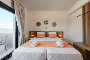 3 bedrooms, free cots/infant beds, bed sheets - Pelagia Villa (Mylopotamos)
