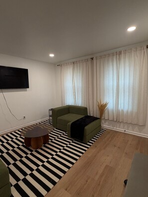 TV - Energy of DC Meets Relaxation (Washington)