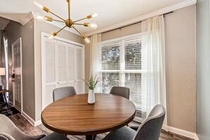 Dining - Bright Coastal 2BR Apartment on Galveston West End - Relaxed Family Stay (Galveston)