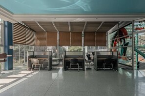 Interior - Timeless Elegance with City Views (Ciudad de México)