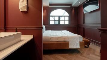 Desk, iron/ironing board, travel crib, free WiFi