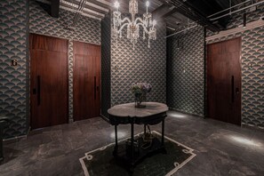 Interior - Timeless Elegance with City Views (Mexico City)