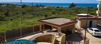 Delightful 2-bedroom condo with AC in Cabo Rojo