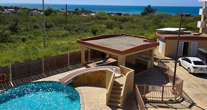 Delightful 2-bedroom condo with AC in Cabo Rojo