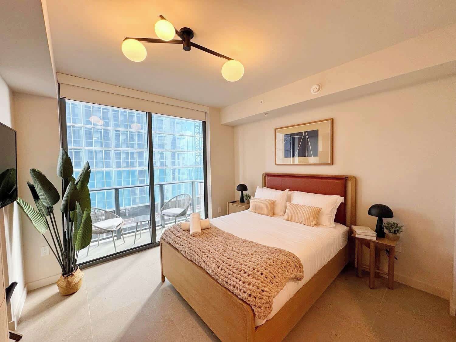 Wifi gratis y ropa de cama 