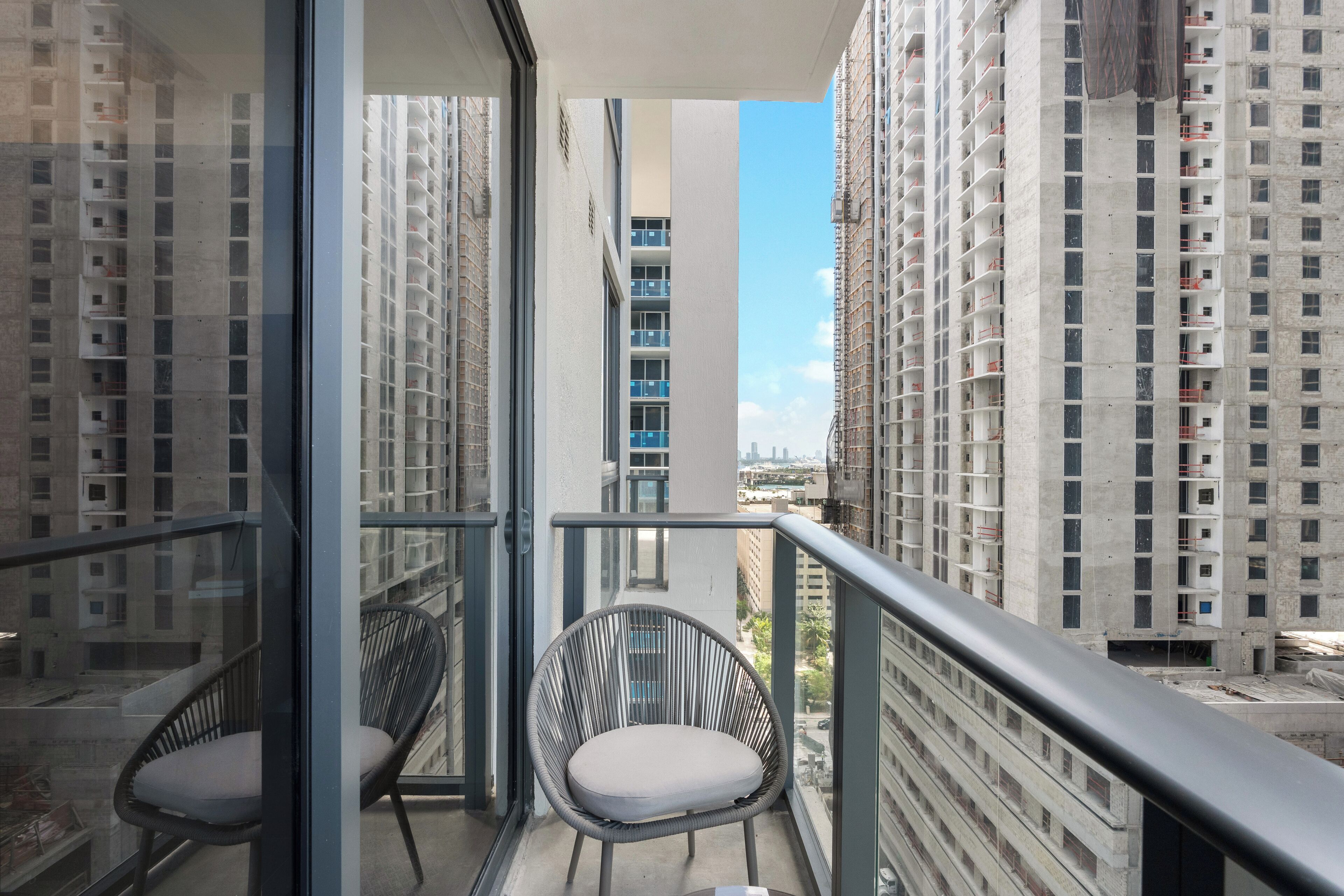 Panoramic Studio | Balcony