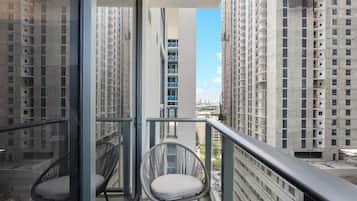 Panoramic Studio | Balcony